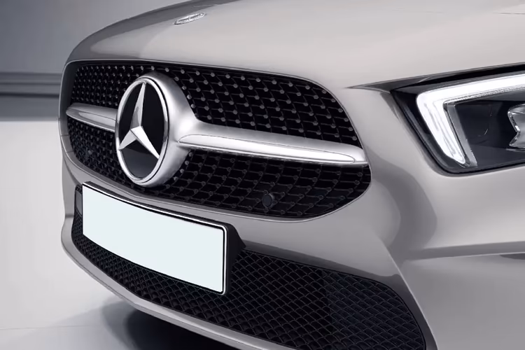 Mercedes-Benz A-Class Limousine Grille Mercedes-Benz A-Class Limousine Grille