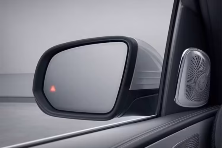Mercedes Benz GLA Speaker Mercedes Benz GLA Speaker