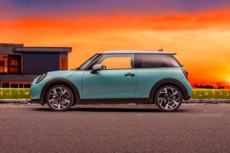 Mini Cooper Right Side View Mini Cooper Right Side View