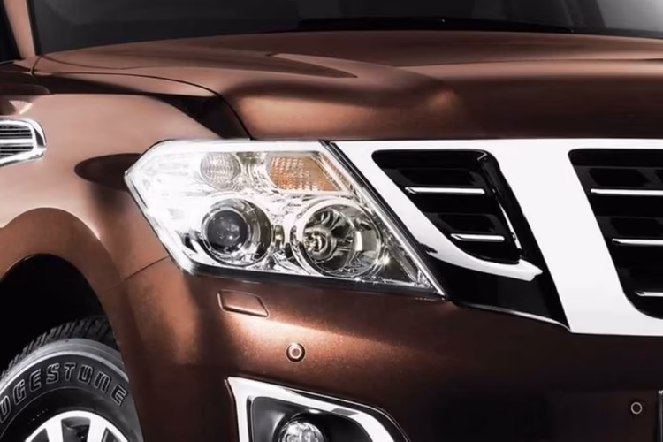 Nissan Patrol headlight Nissan Patrol headlight
