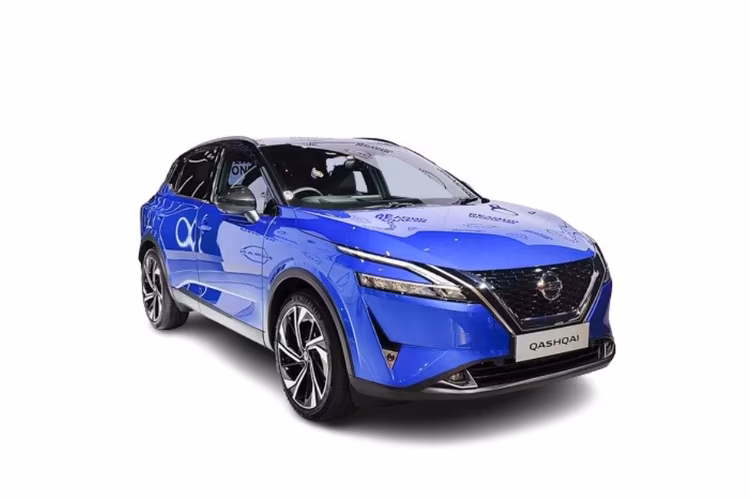 Nissan Qashqai Right Side Front View Nissan Qashqai Right Side Front View
