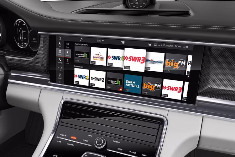 Porsche Panamera Music System Porsche Panamera Music System