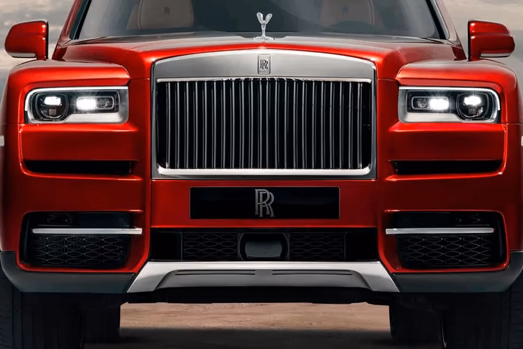 Rolls Royce Cullinan Grille