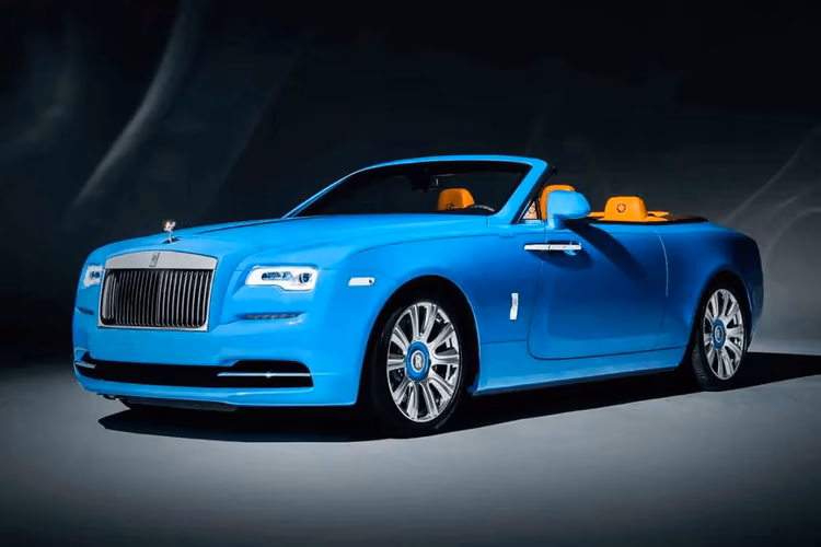 Rolls-Royce Dawn Left Side Front View Rolls-Royce Dawn Left Side Front View