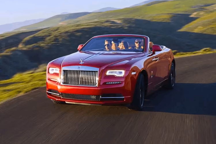 Rolls-Royce Dawn Left Side Front View Rolls-Royce Dawn Left Side Front View