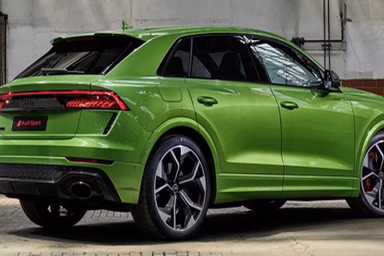 Audi RS Q8 Right Side View Audi RS Q8 Right Side View