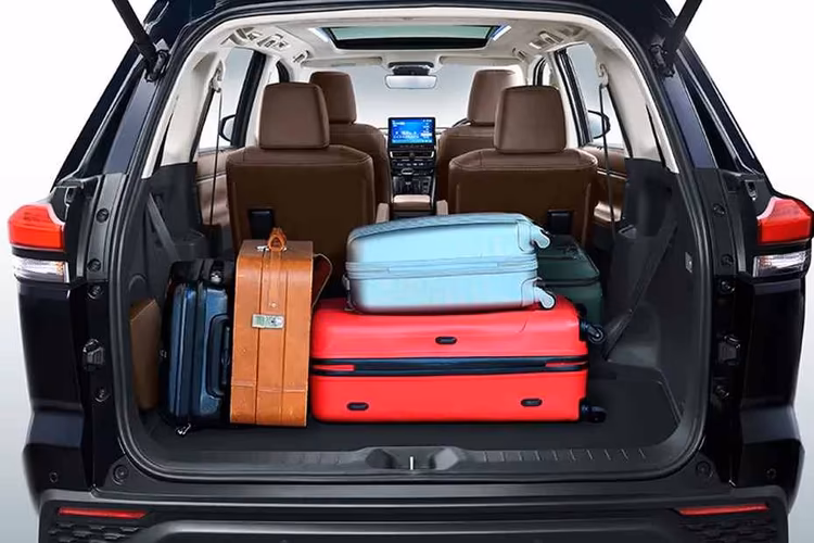 Toyota Innova Hycross Boot Space. Toyota Innova Hycross Boot Space.