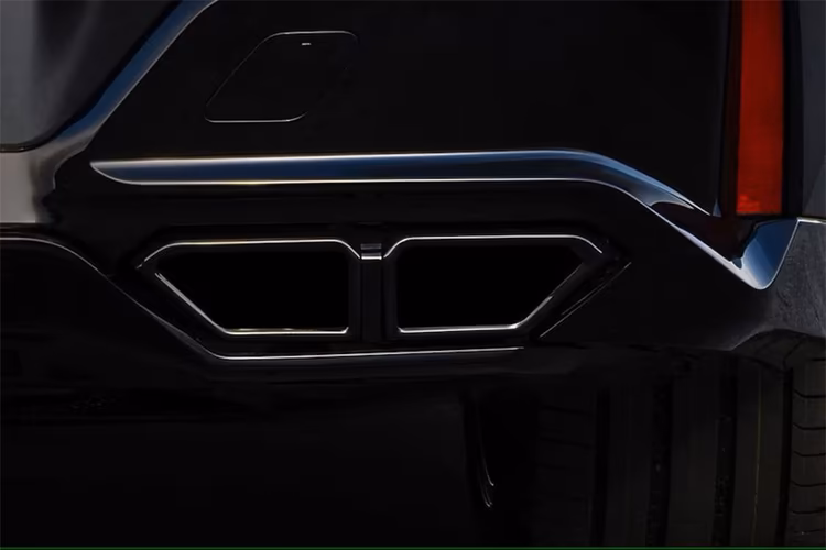 BMW 7-Series exhaust image BMW 7-Series exhaust image