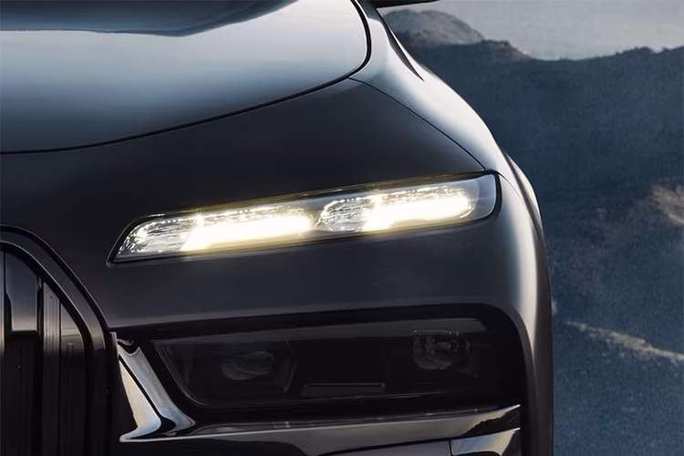 BMW 7-Series headlight BMW 7-Series headlight