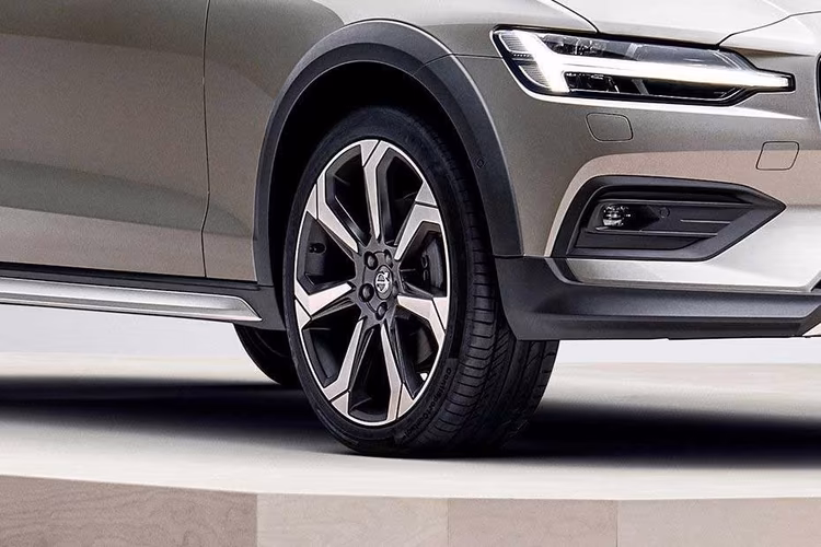 Volvo V60 Cross Country Wheel Volvo V60 Cross Country Wheel