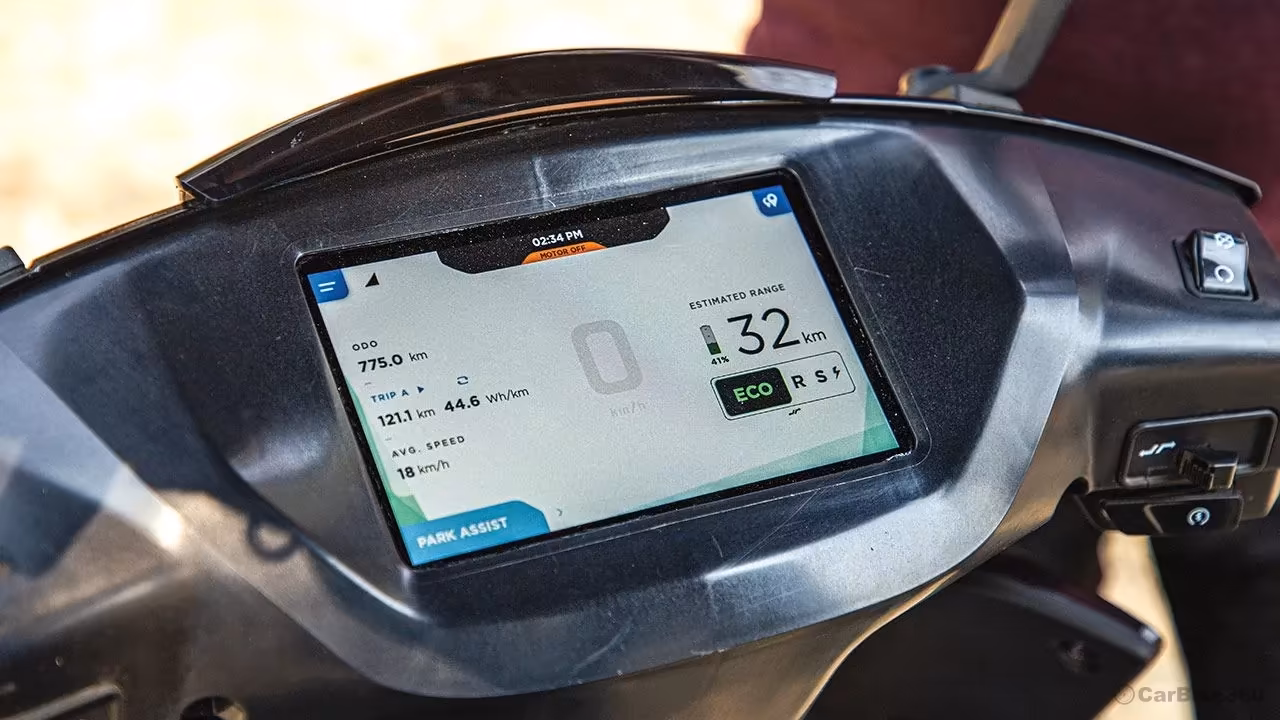 Ather 450X Features & Tech Ather 450X Features & Tech