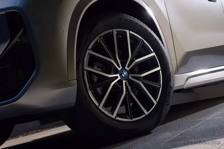 BMW iX1 LWB Front Wheel BMW iX1 LWB Front Wheel