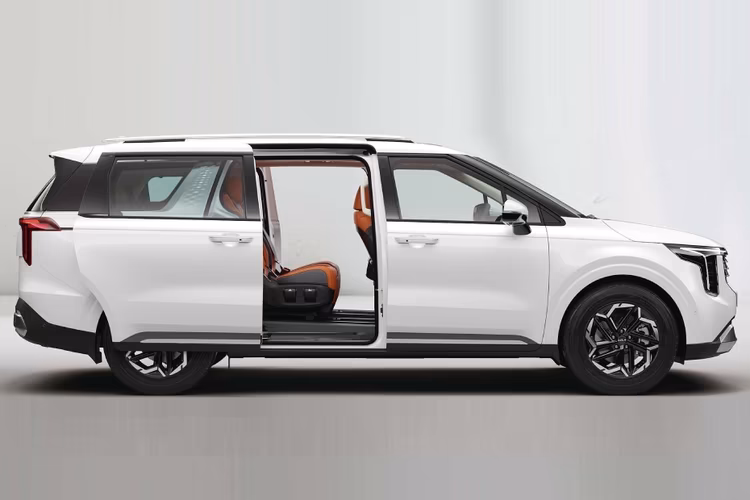Kia Carnival Right Side View Kia Carnival Right Side View