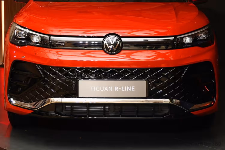 Volkswagen Tiguan R-Line Grille Volkswagen Tiguan R-Line Grille