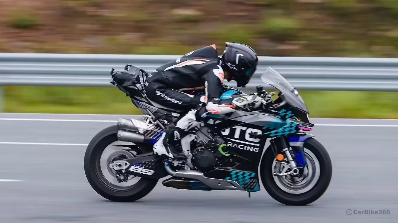 CFMOTO V4 SR RR