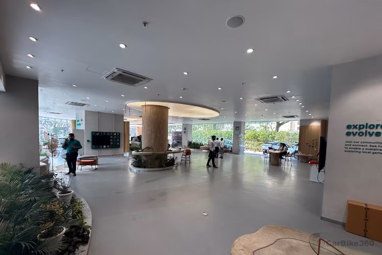 Arya Motors - Sector 47 Showroom Interior View Arya Motors - Sector 47 Showroom Interior View