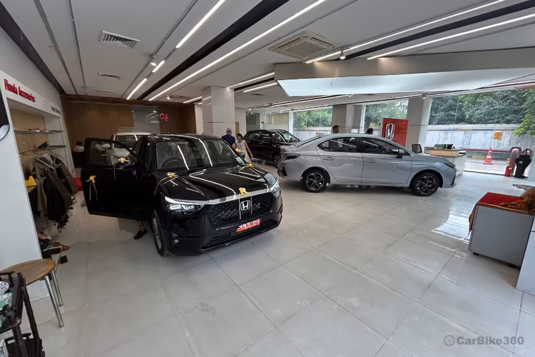 Frontier Honda Sohna Road Sector 48 Car Podium Area Frontier Honda Sohna Road Sector 48 Car Podium Area