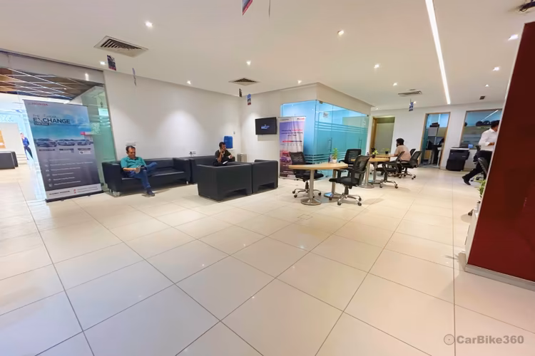 Iconic Honda Sector 14 Gurugram Showroom Customer Lounge Area View
