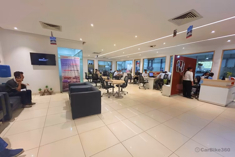 Iconic Honda Sector 14 Gurugram Showroom interior consultation area view