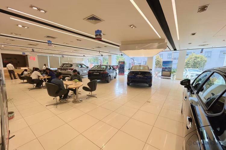 Iconic Honda Sector 14 Gurugram Showroom interior sales desk view