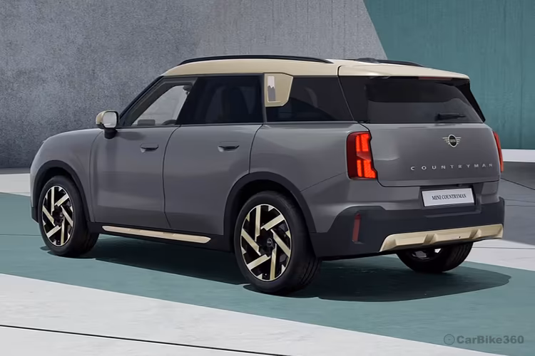 Mini Countryman C back left angle backdrop