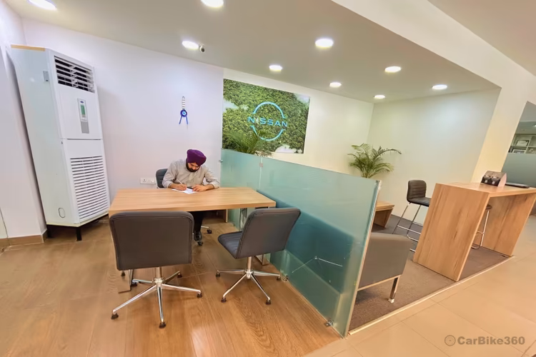 Vertex Nissan Showroom Interior sales cubicle Vertex Nissan Showroom Interior sales cubicle