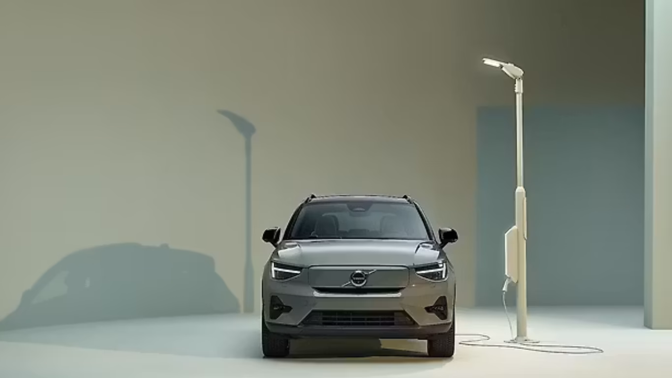 Volvo EX40 impressive bit is the claimed 475km electric range with 69 kWh battery pack Volvo EX40 impressive bit is the claimed 475km electric range with 69 kWh battery pack