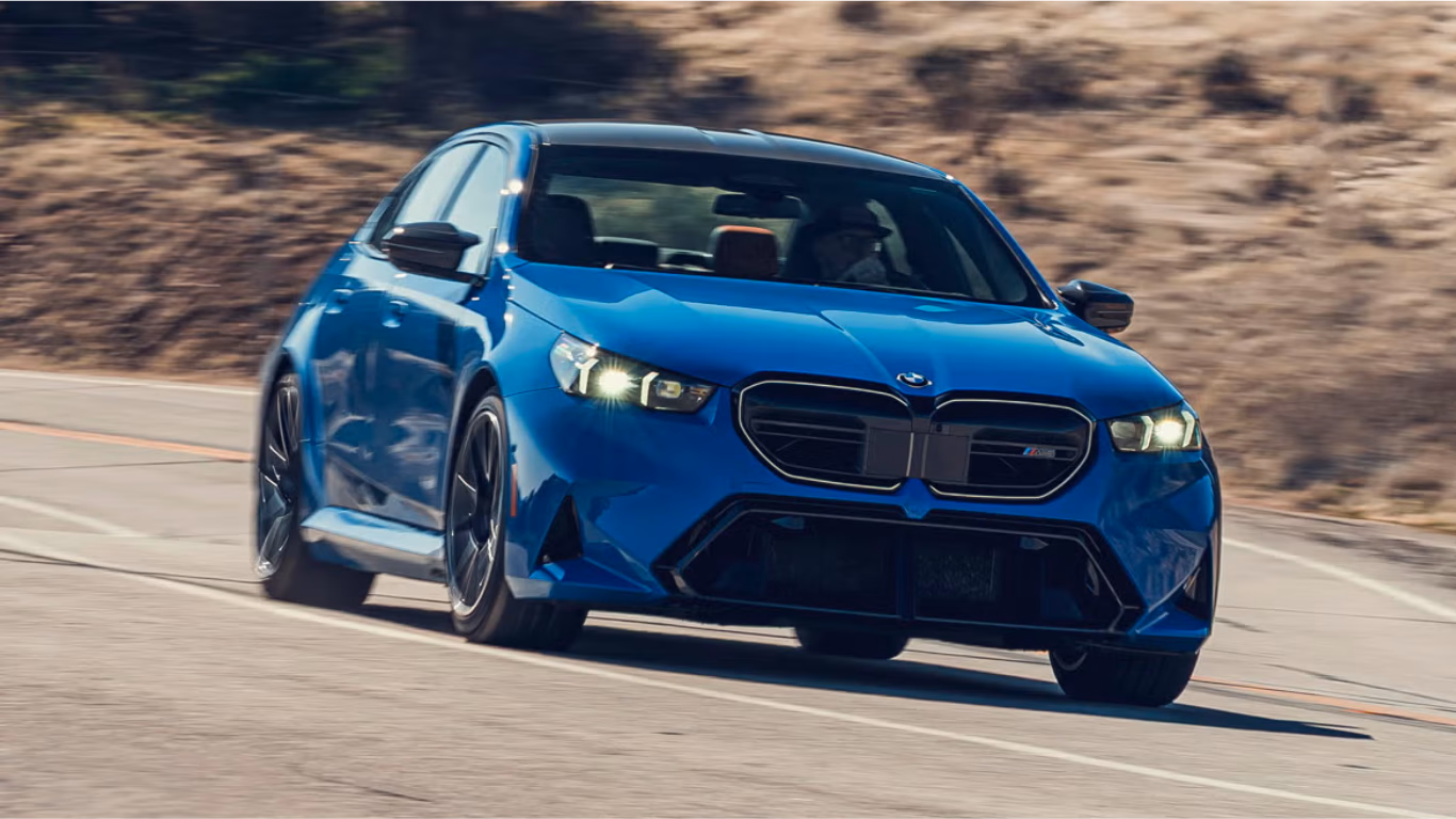 BMW M5| CARBIKE360 BMW M5| CARBIKE360