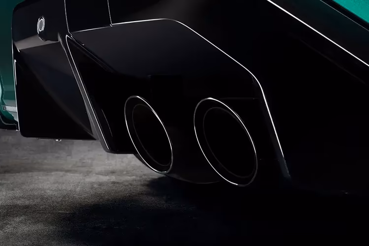 BMW M5 Exhaust Pipe BMW M5 Exhaust Pipe