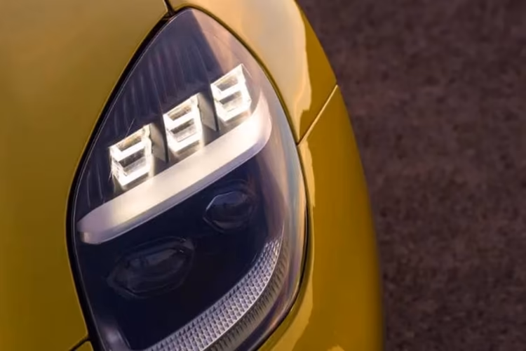 Aston Martin Vantage Headlight Aston Martin Vantage Headlight