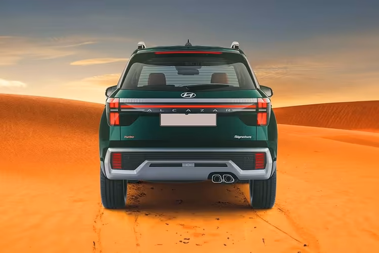 Hyundai Alcazar Rear View