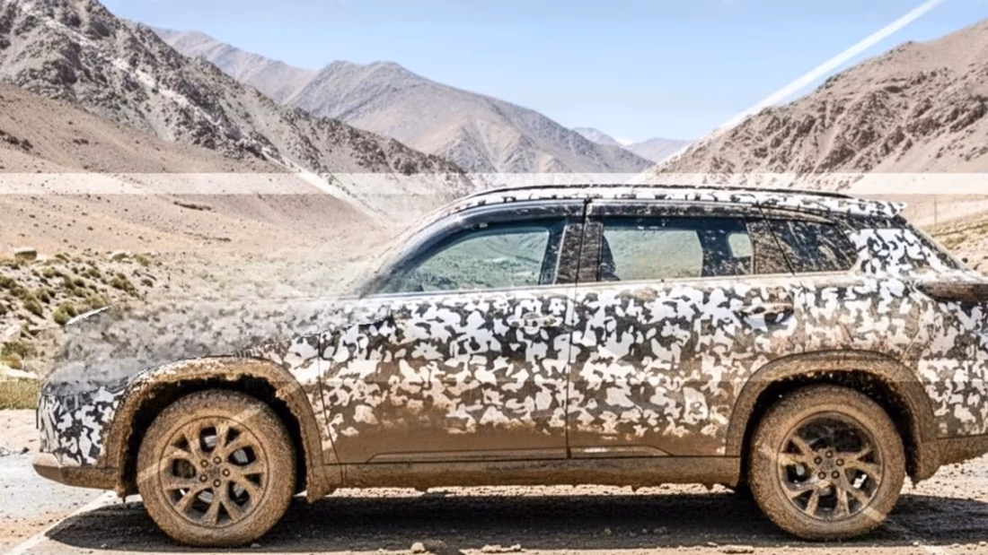 Upcoming 2026 Toyota Hyryder 7-Seater Spied Testing with Subtle Design Change Audio