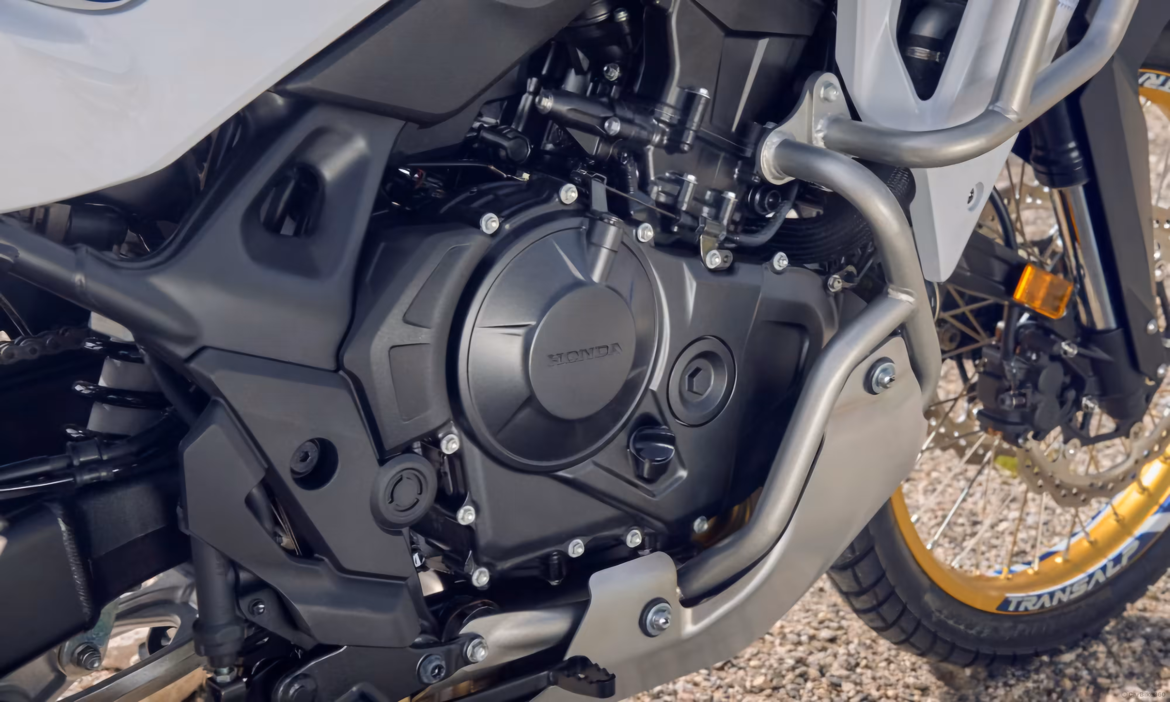 होंडाTransalpXL750 इंजन होंडाTransalpXL750 इंजन