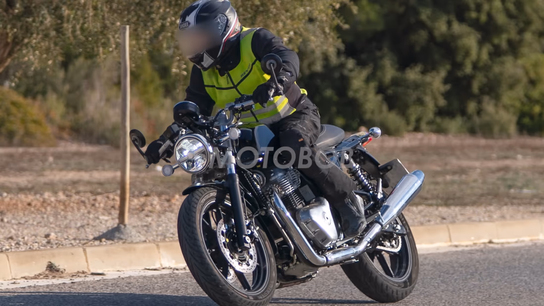 Royal Enfield's Continental GT 750 Testing: Price, Specs & Launch Details Audio