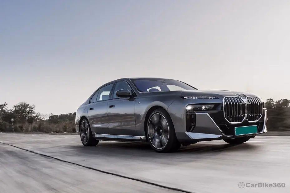 BMW i7 Right Front BMW i7 Right Front
