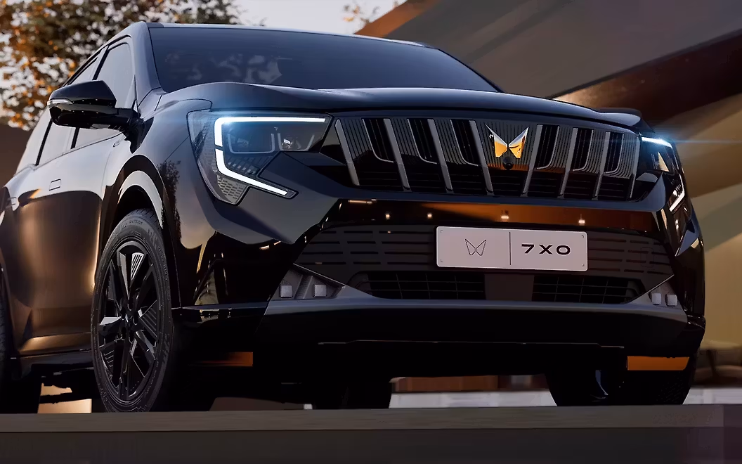Mahindra XUV 7XO Grille