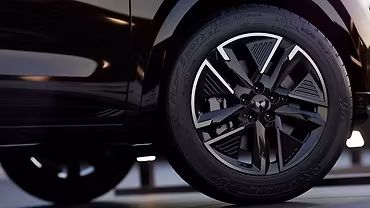 Mahindra XUV 7XO Alloy Wheels