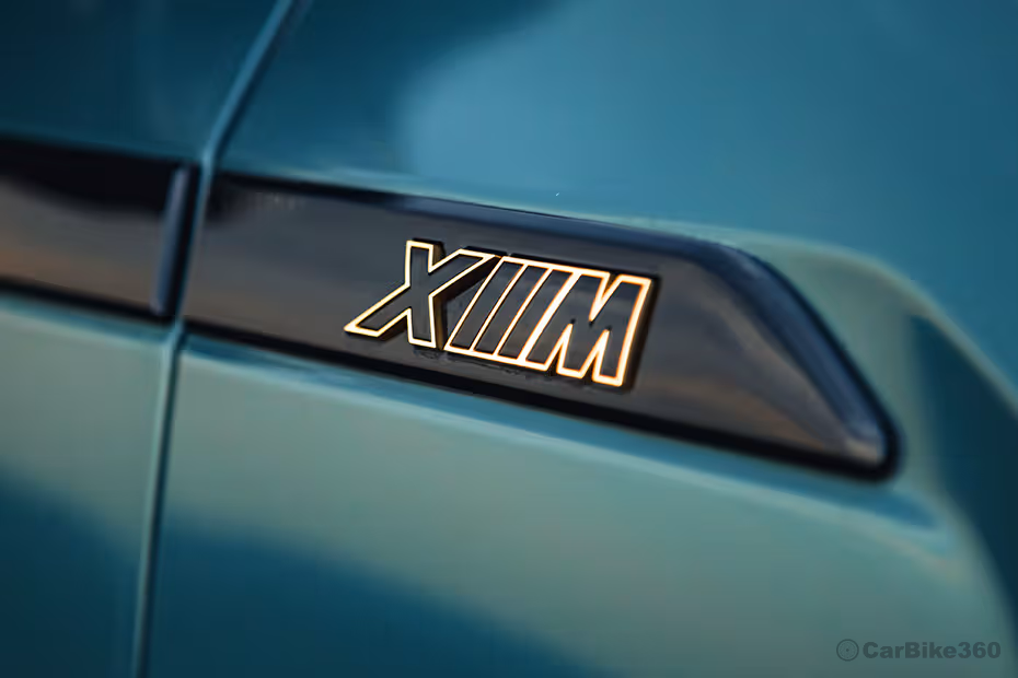 BMW XM Exterior Image BMW XM Exterior Image
