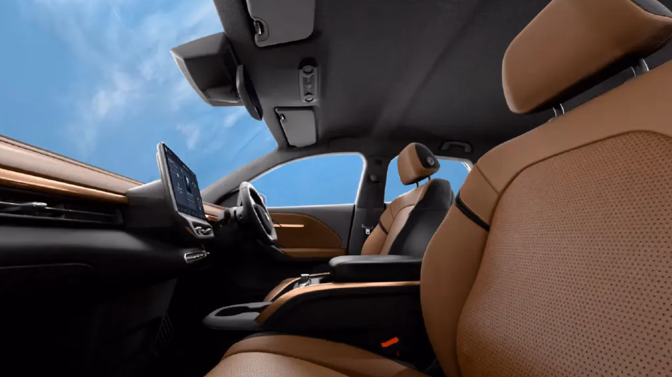 Premium Dual-Tone Seats & Upholstery