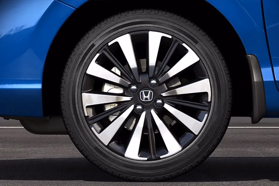 Honda City Diamond-Cut Alloy Wheels