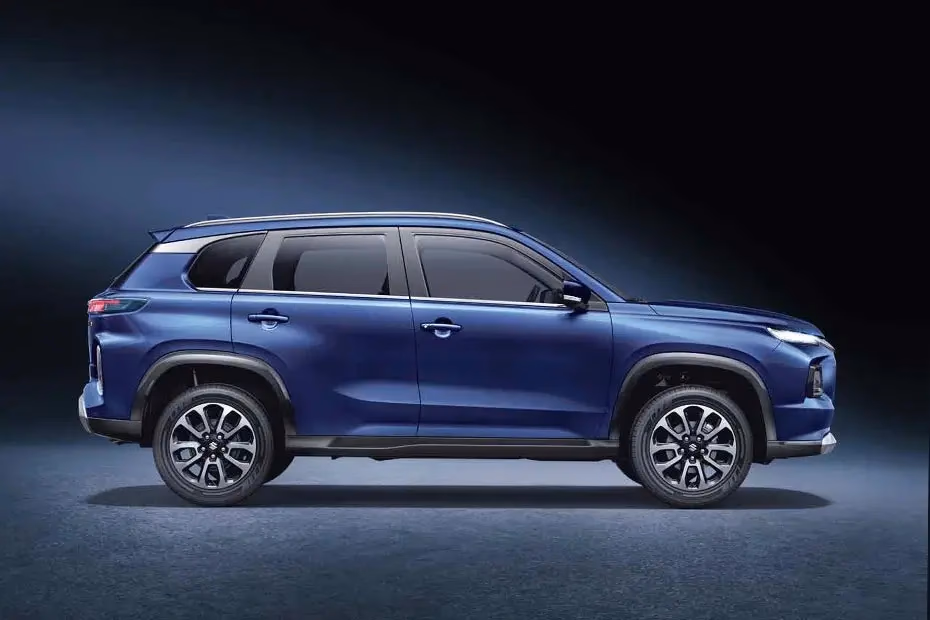 Grand Vitara right side view Grand Vitara right side view