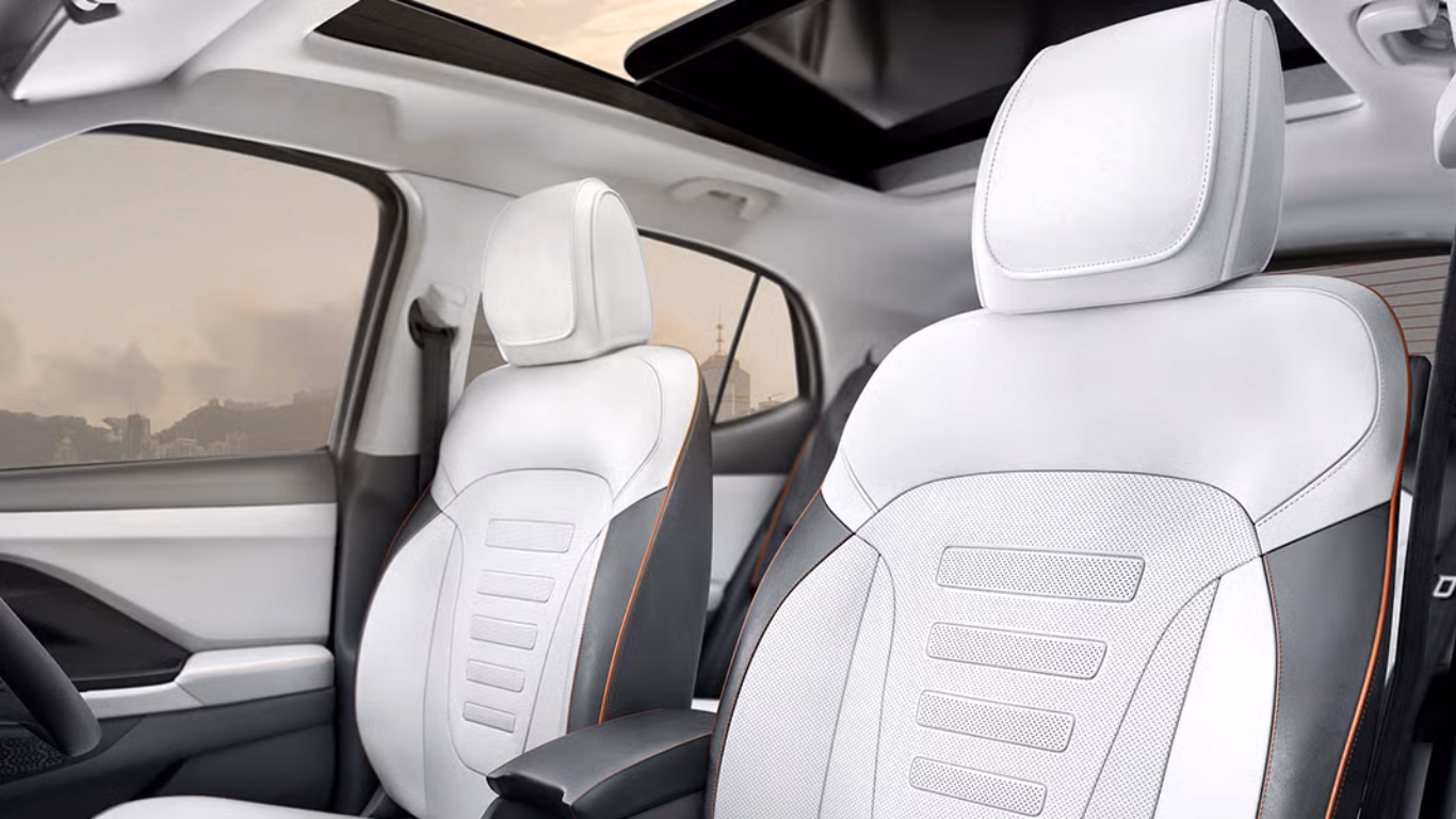 Creta Dual-Tone Seats and Upholstery