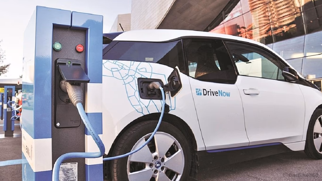 Delhi’s new EV two-wheeler policy: Incentives announced, full electric shift by 2028 Audio
