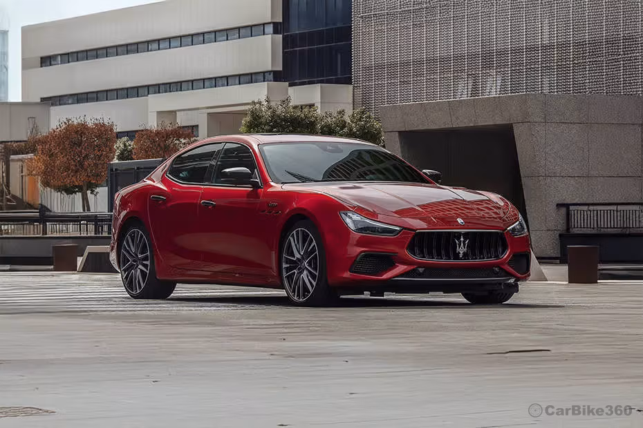 Maserati Ghibli Right Front Three Quarter Maserati Ghibli Right Front Three Quarter