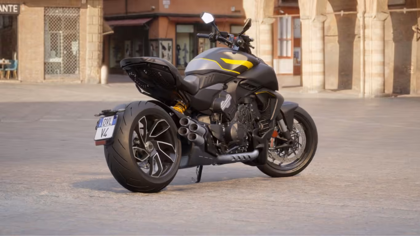 Ducati Diavel V4 Black Roadster Rear Design