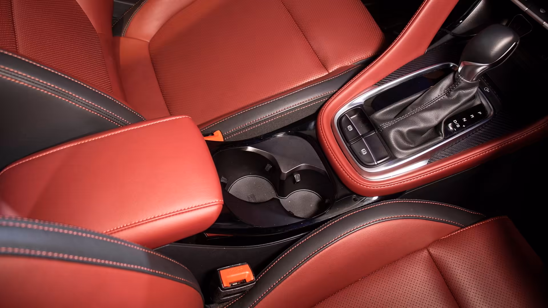 MG ASTOR INTERIOR