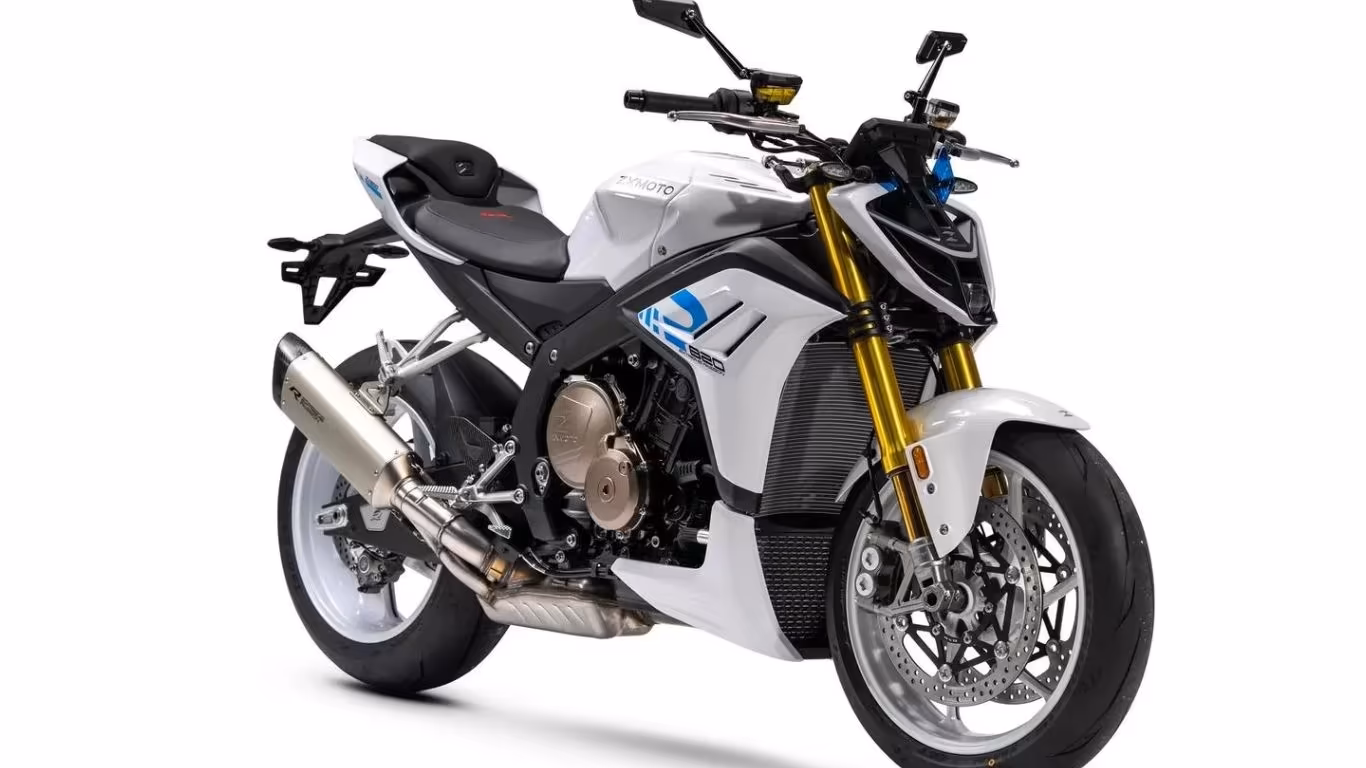 ZX Moto 820 R