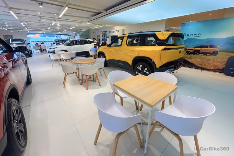 Arya Motors - Golf Course Interior customer lounge area Arya Motors - Golf Course Interior customer lounge area