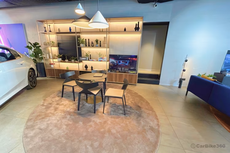 BMW Bird Automotive - Sector 29 Visitor seating area BMW Bird Automotive - Sector 29 Visitor seating area
