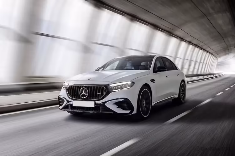Mercedes-Benz AMG E53 PHEV running on the road view Mercedes-Benz AMG E53 PHEV running on the road view